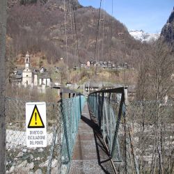 03Tessinfrascoverzasca