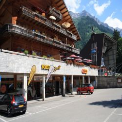 01Champery